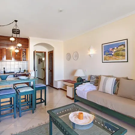 Apartamento 2 Bela Vista Αλμπουφέιρα